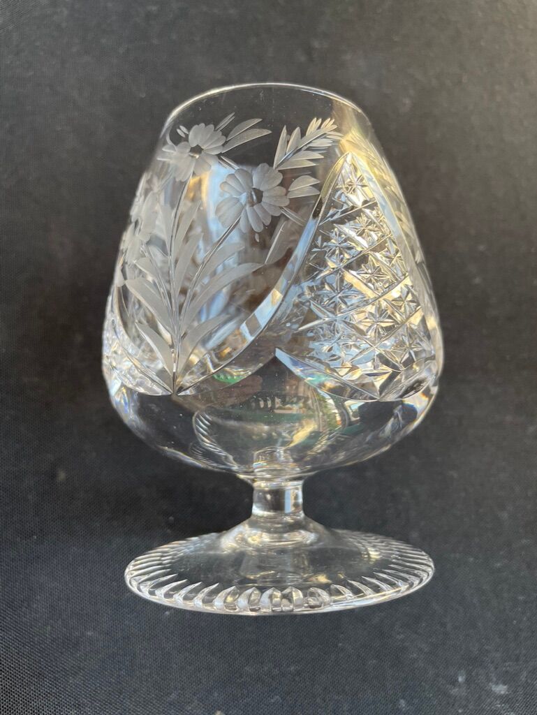 6 cognac glasses – blown and cut crystal