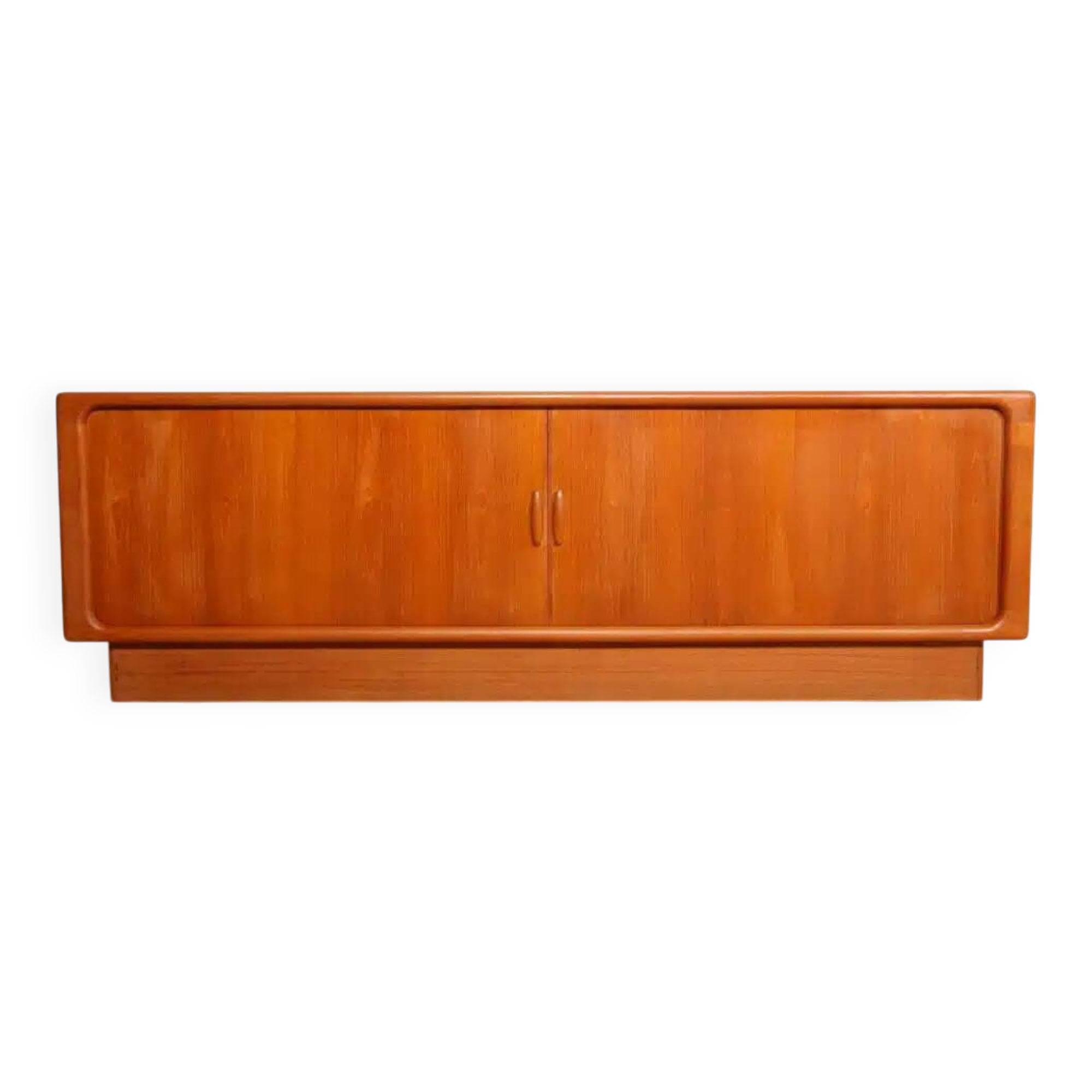 Vintage sideboard | 220 cm Dyrlund | 1960s | Tambour doors
