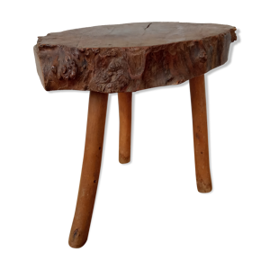 tabouret brutaliste tripode