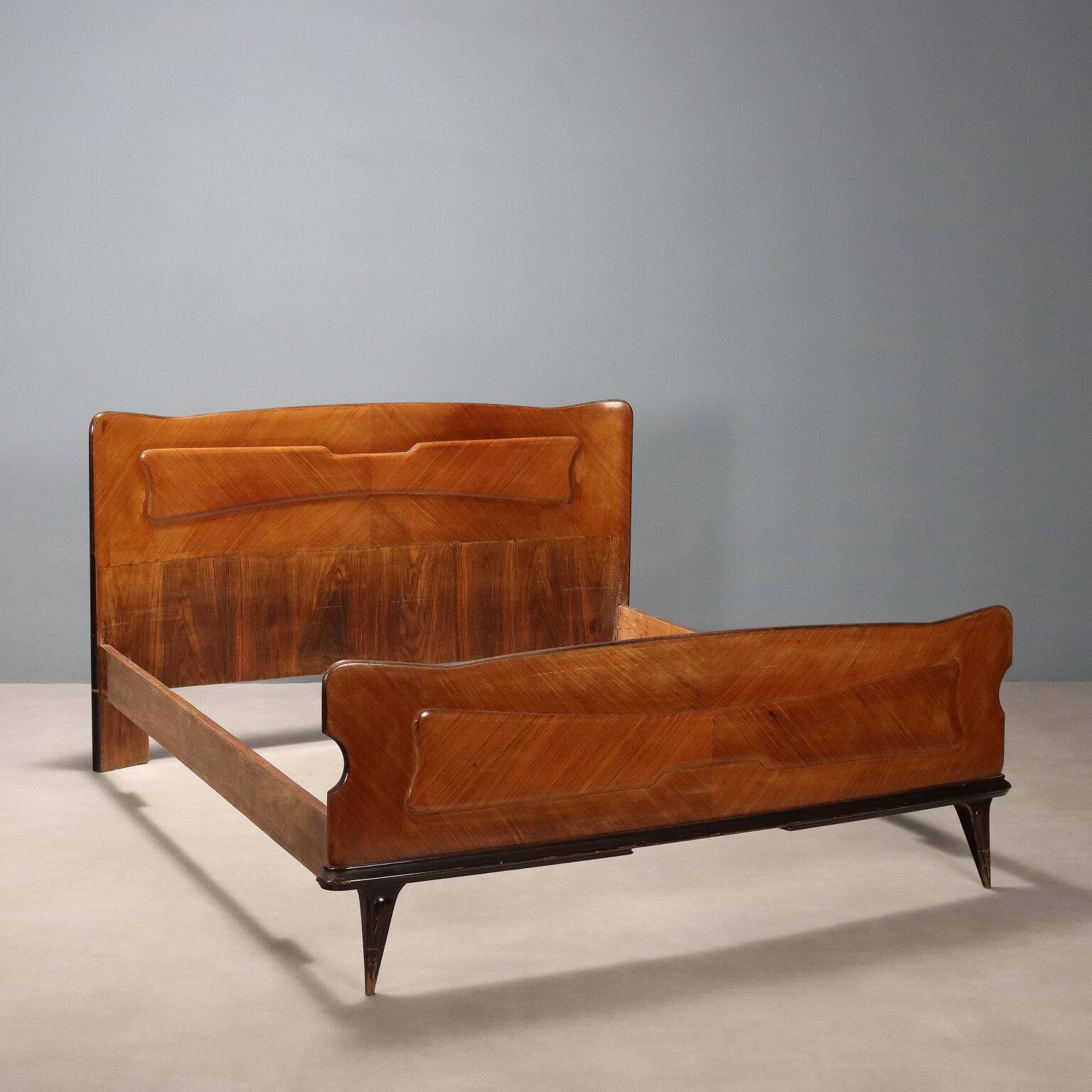 Bed from the 50s-60s