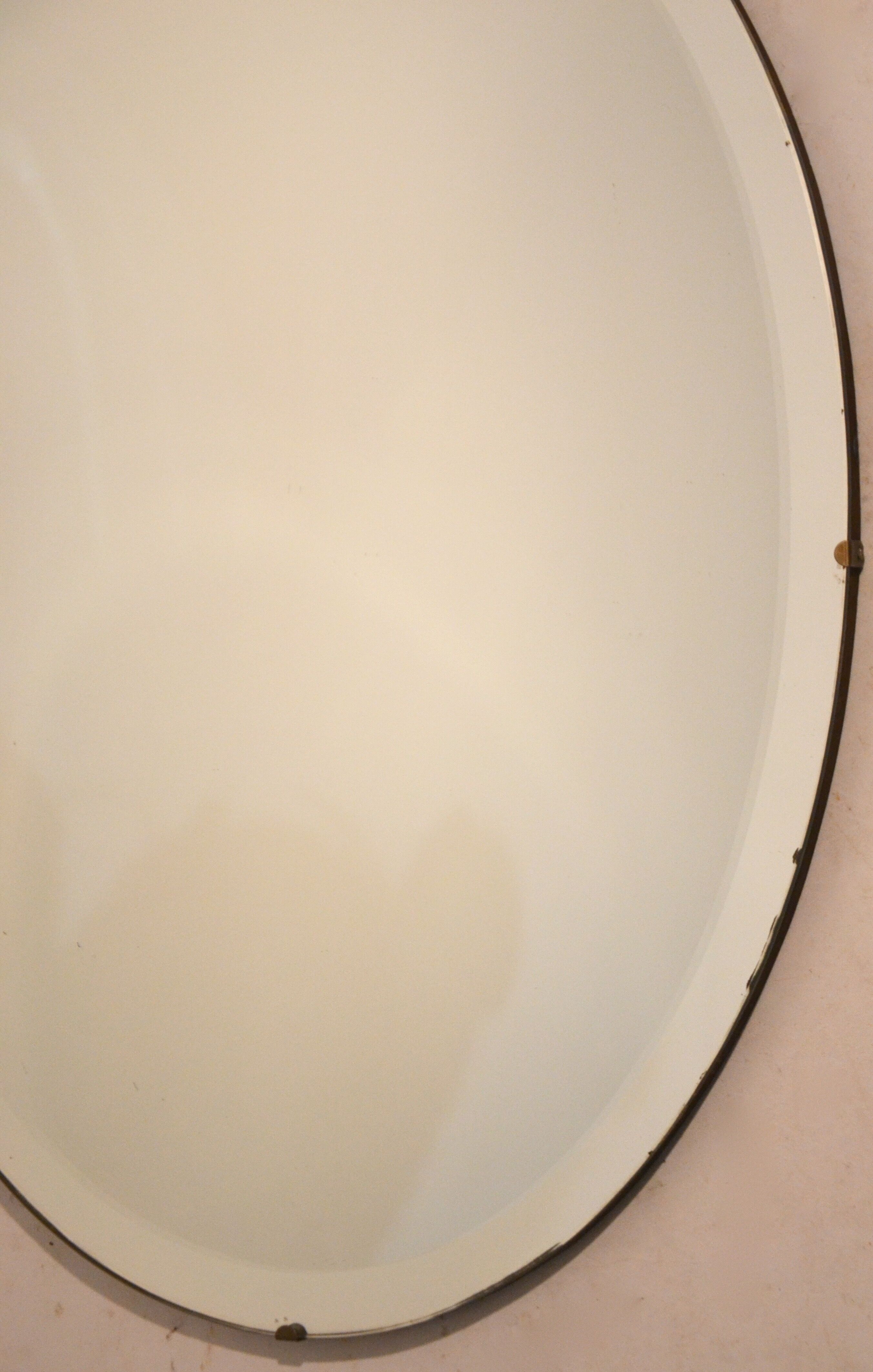 Beveled mirror oval 50 61 x 46 cm