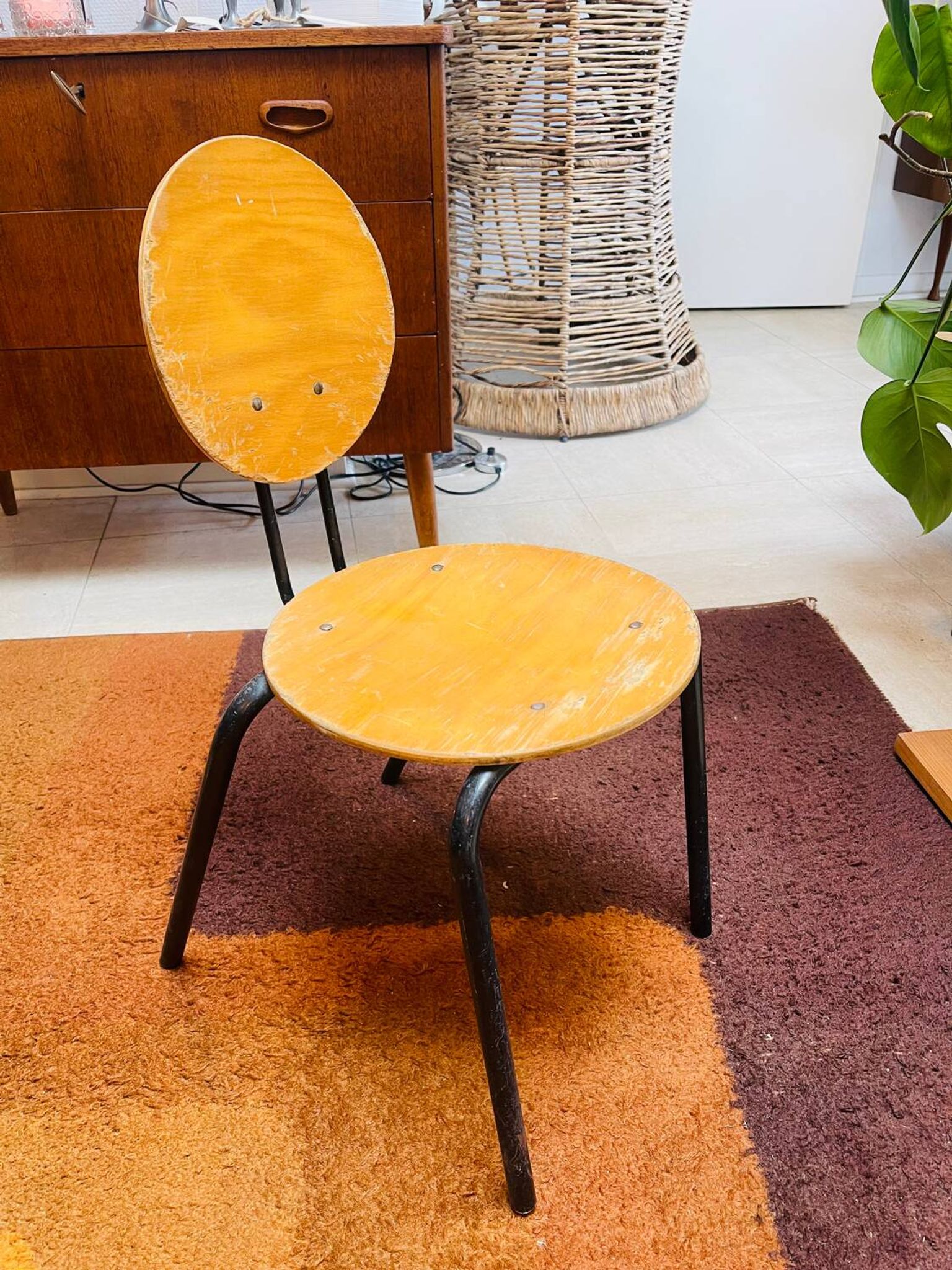 Chaise d’enfant vintage – design moderniste, 1960
