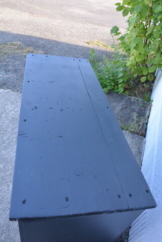 Caged Parisian buffet type breakfast buffet