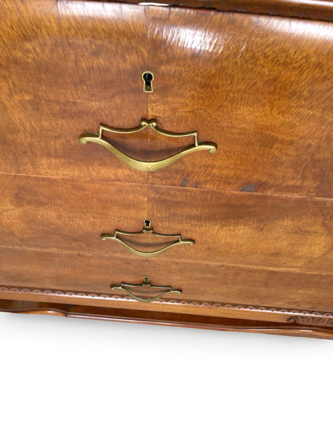 An art deco Italian chest of drawers, Italy 1950s