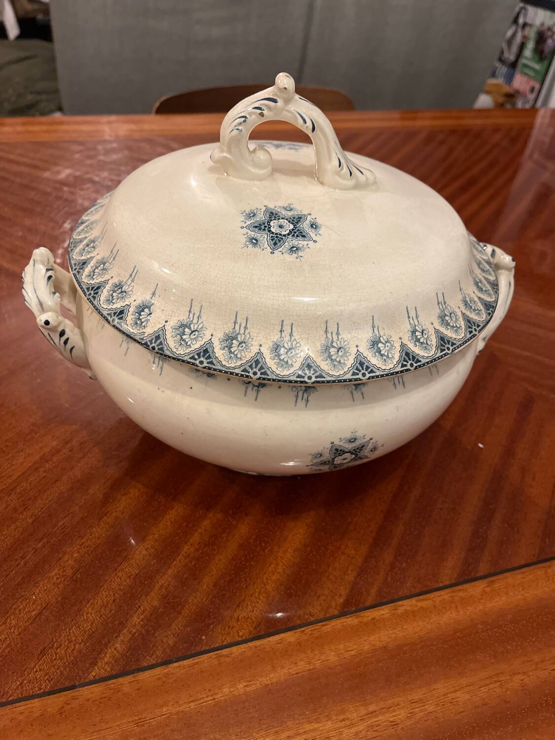 Soupière Boulogne en terre de fer, années 30