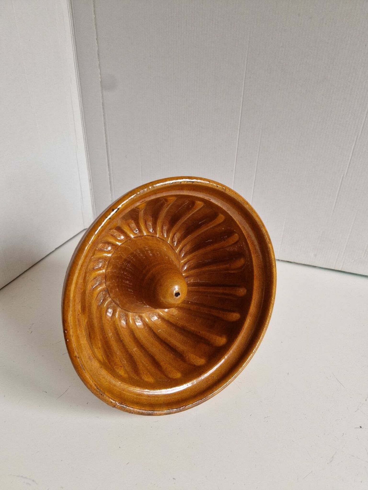 Old alsace kouglof cake mould decorative kitchen. diameter 21.5 cm. height