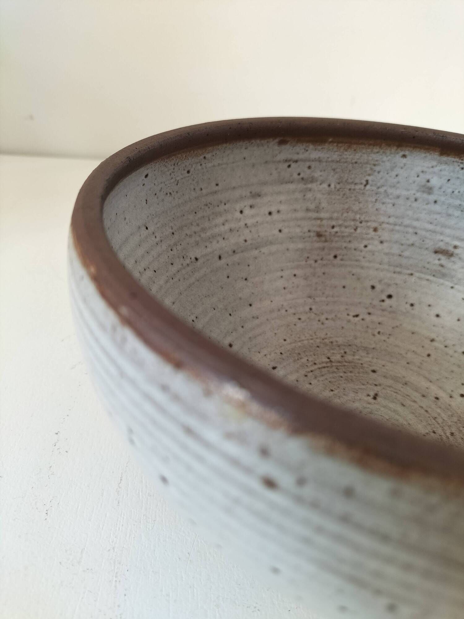 Ceramic cup from the Jeanne and Norbert Pierlot workshop (Ratilly)