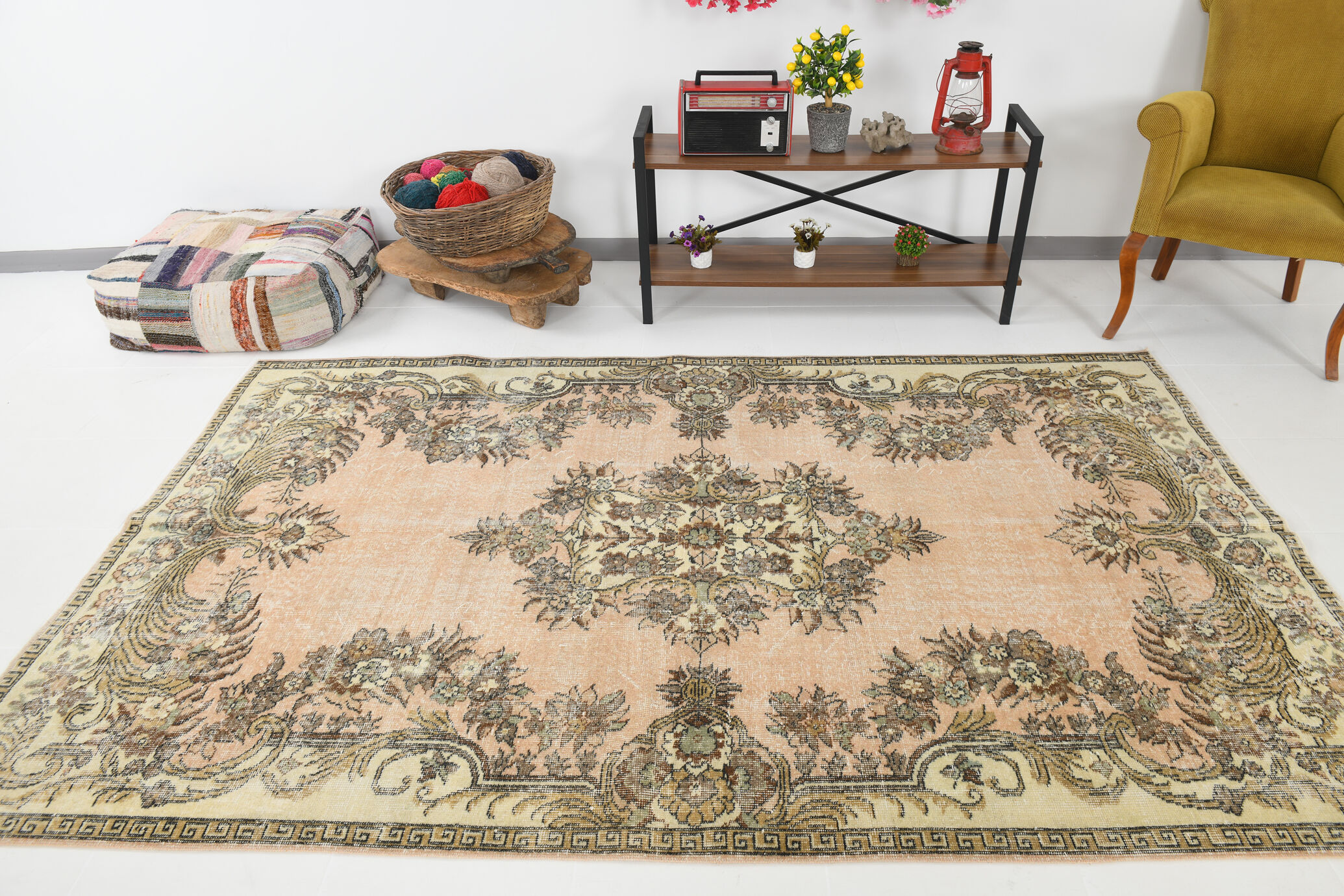 5x9  Faded Classic Turkish Vintage Tapis Rug, 272x172Cm