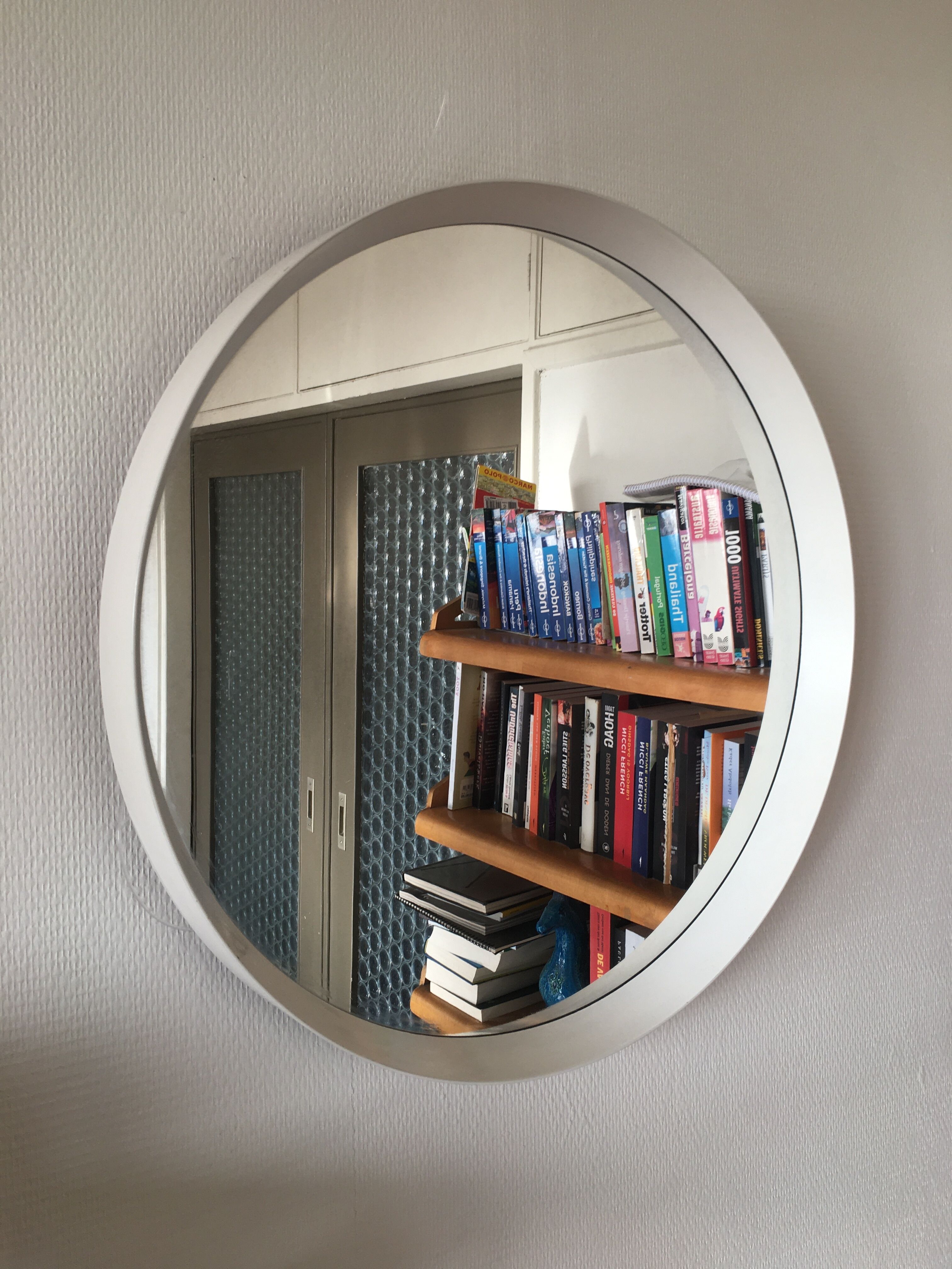 Scandinavian white round modern mirror - 60cm