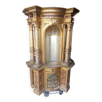 Superbe tabernacle d'église début XIXeme siècle en bois stuqué doré
