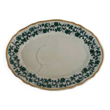 Antique oval ceramic plate by Richard, decorations, Italy, 19th century.