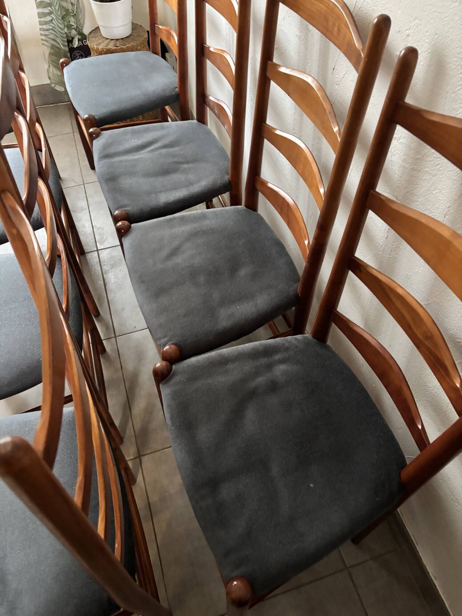 Set of 8 Scandinavian ladderback chairs, 1960s.