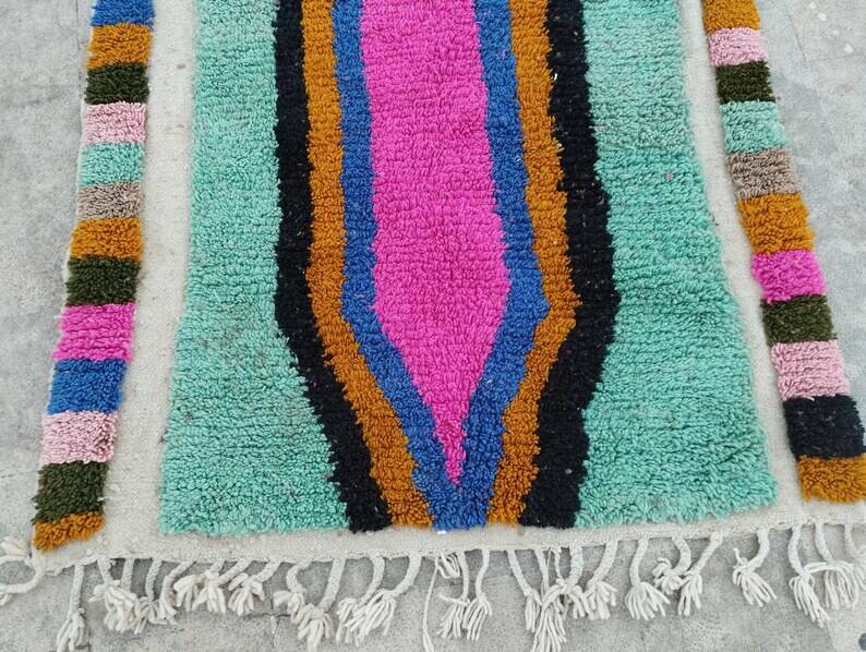 Handmade Berber rug in pure wool, size 240 x 160 cm