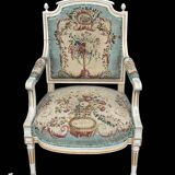 Pair of Louis XVI Cabriolet Armchairs - Lacquered and Upholstered Beech