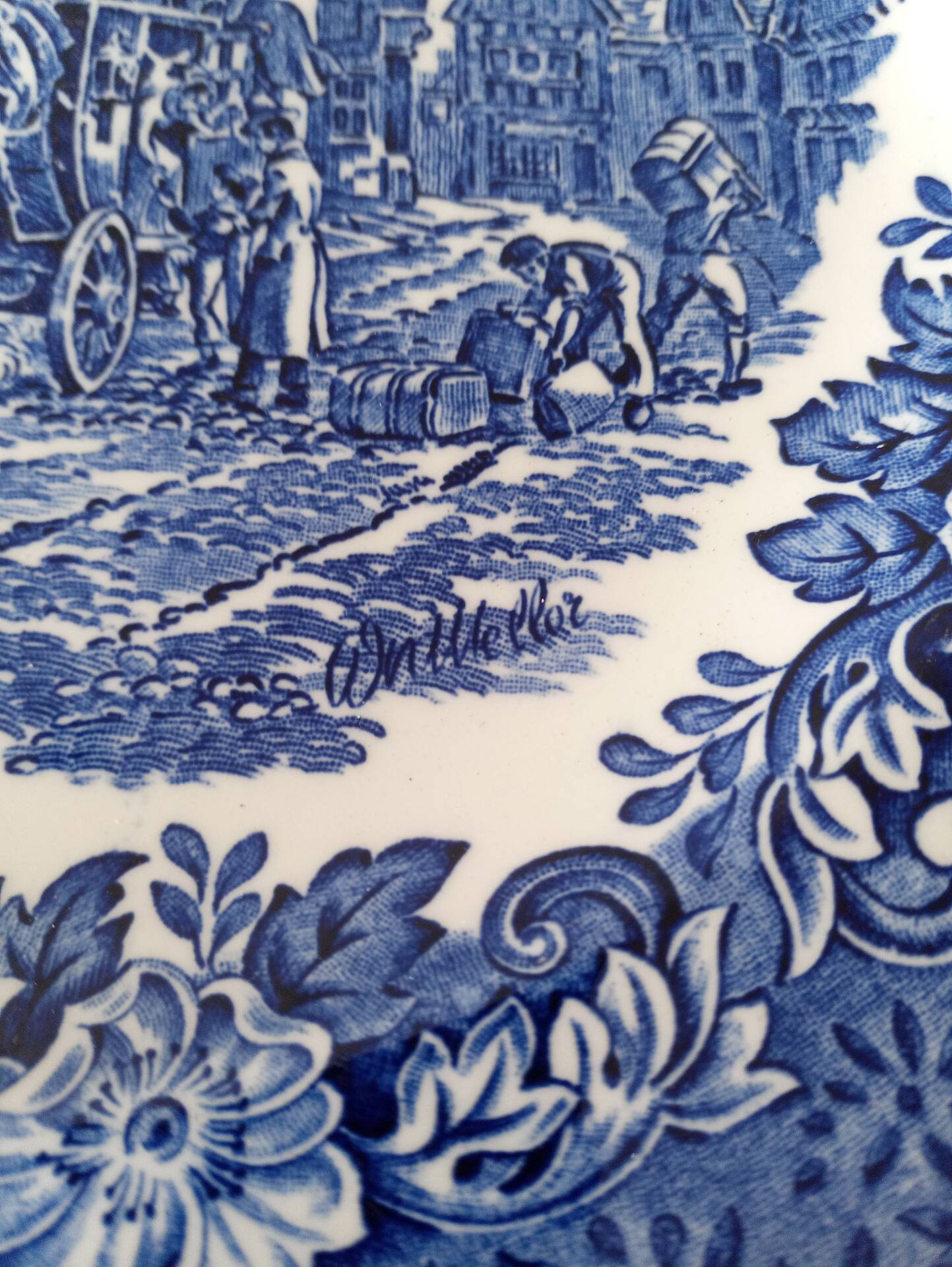 Decorative plate English ironstone