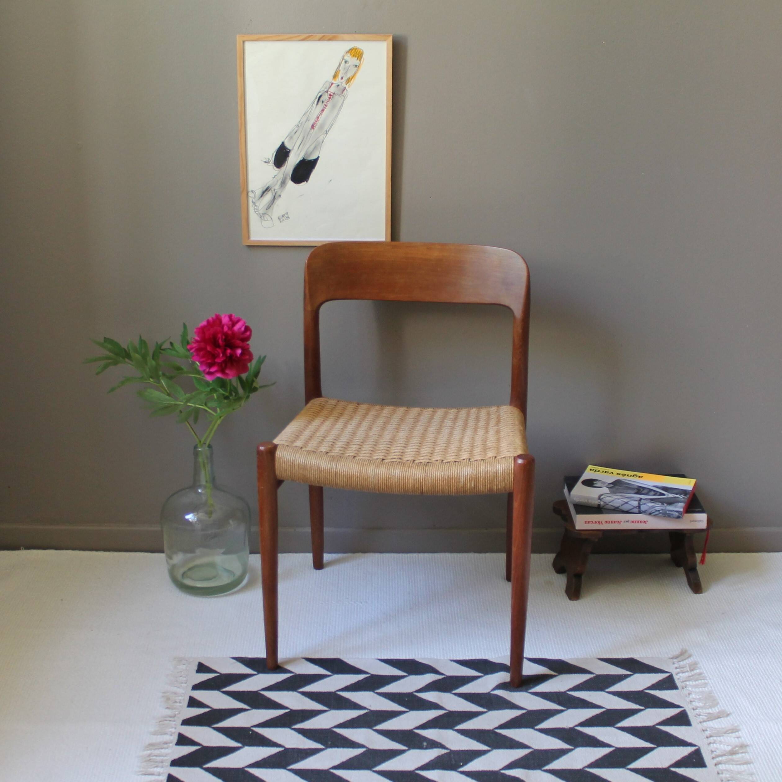 Scandinavian chair model 75 design 'Møller'