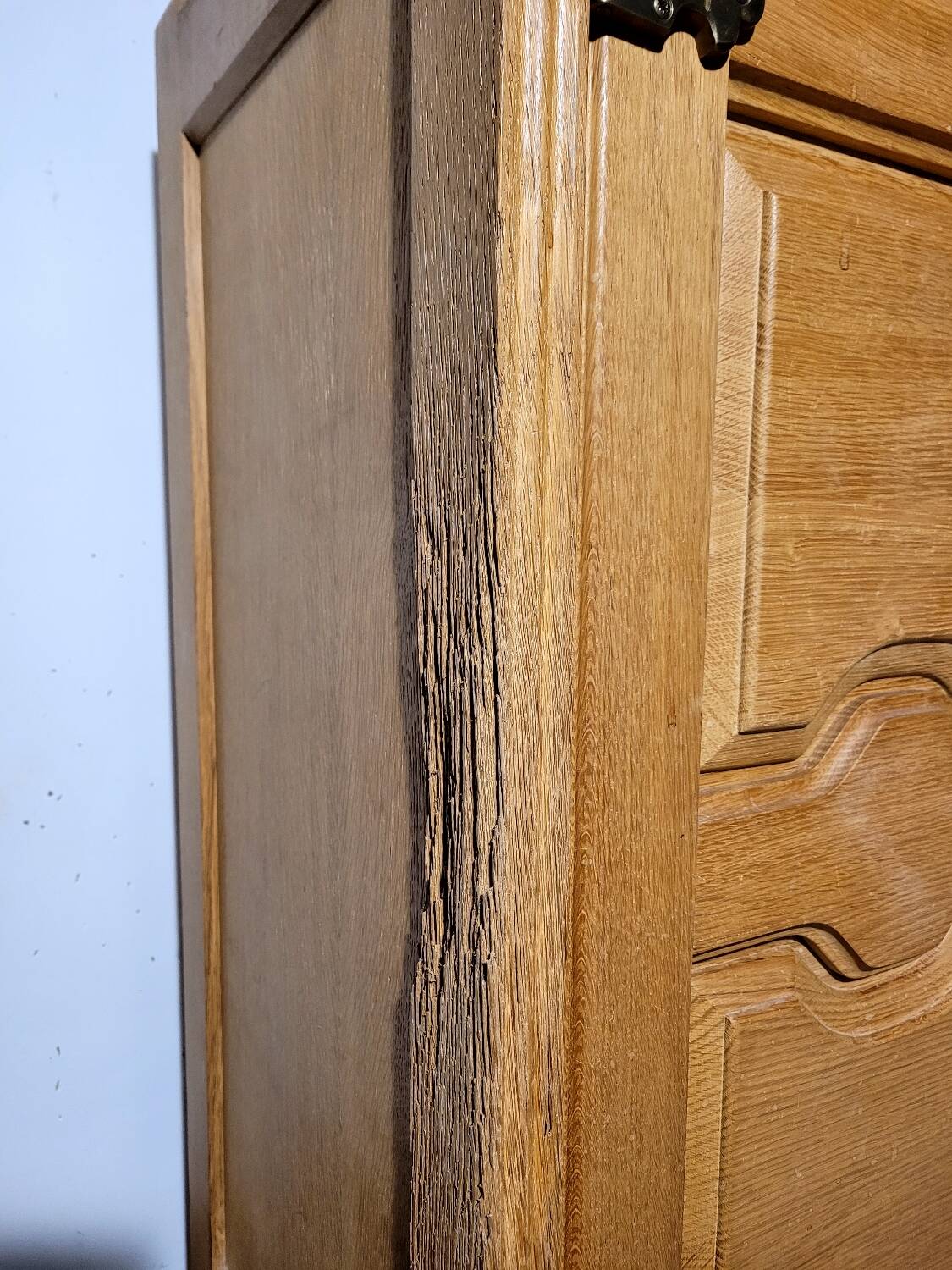 Vintage design oak buffet by Guillerme and Chambron