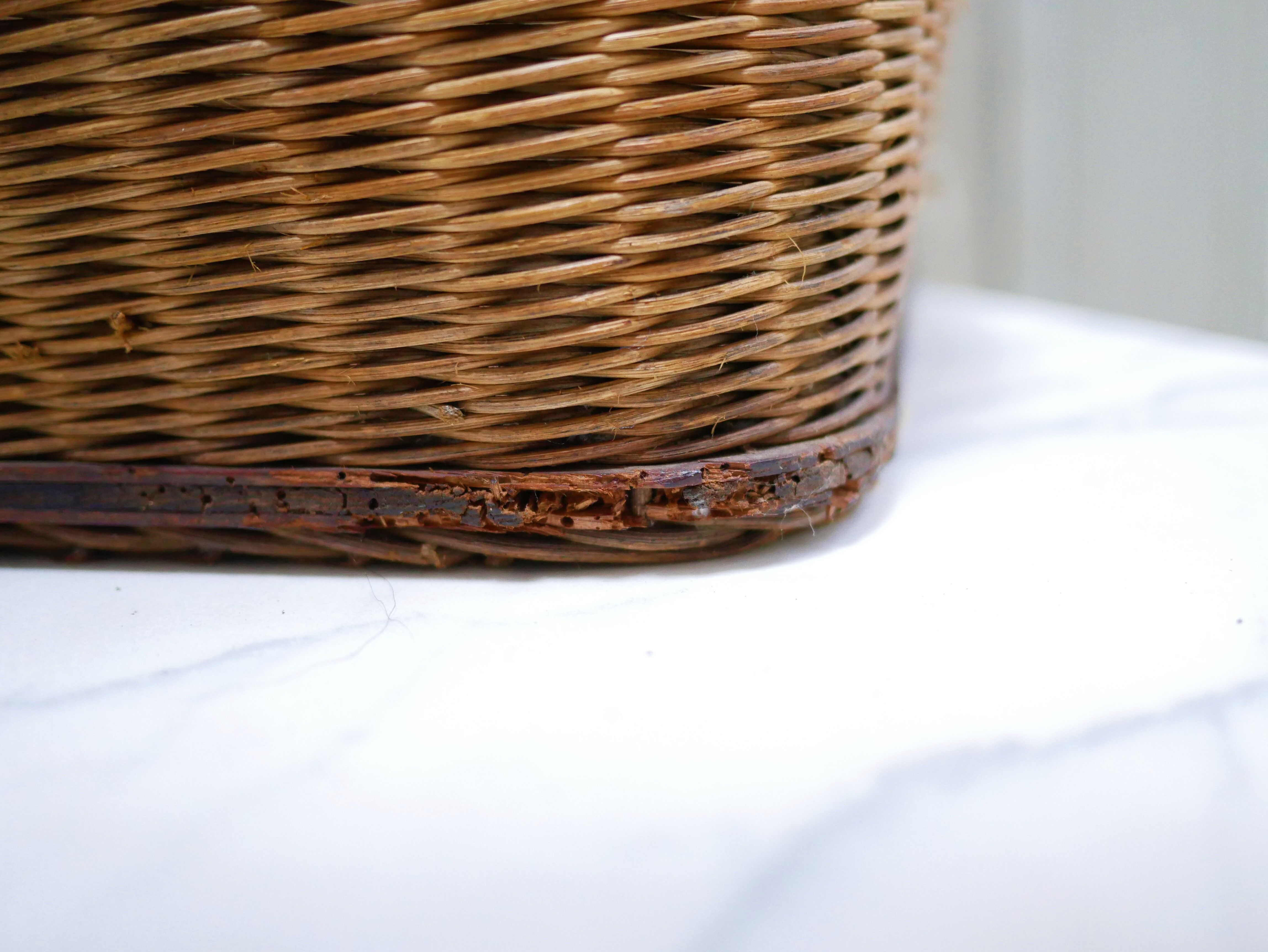 Panier vintage en rotin et en bois