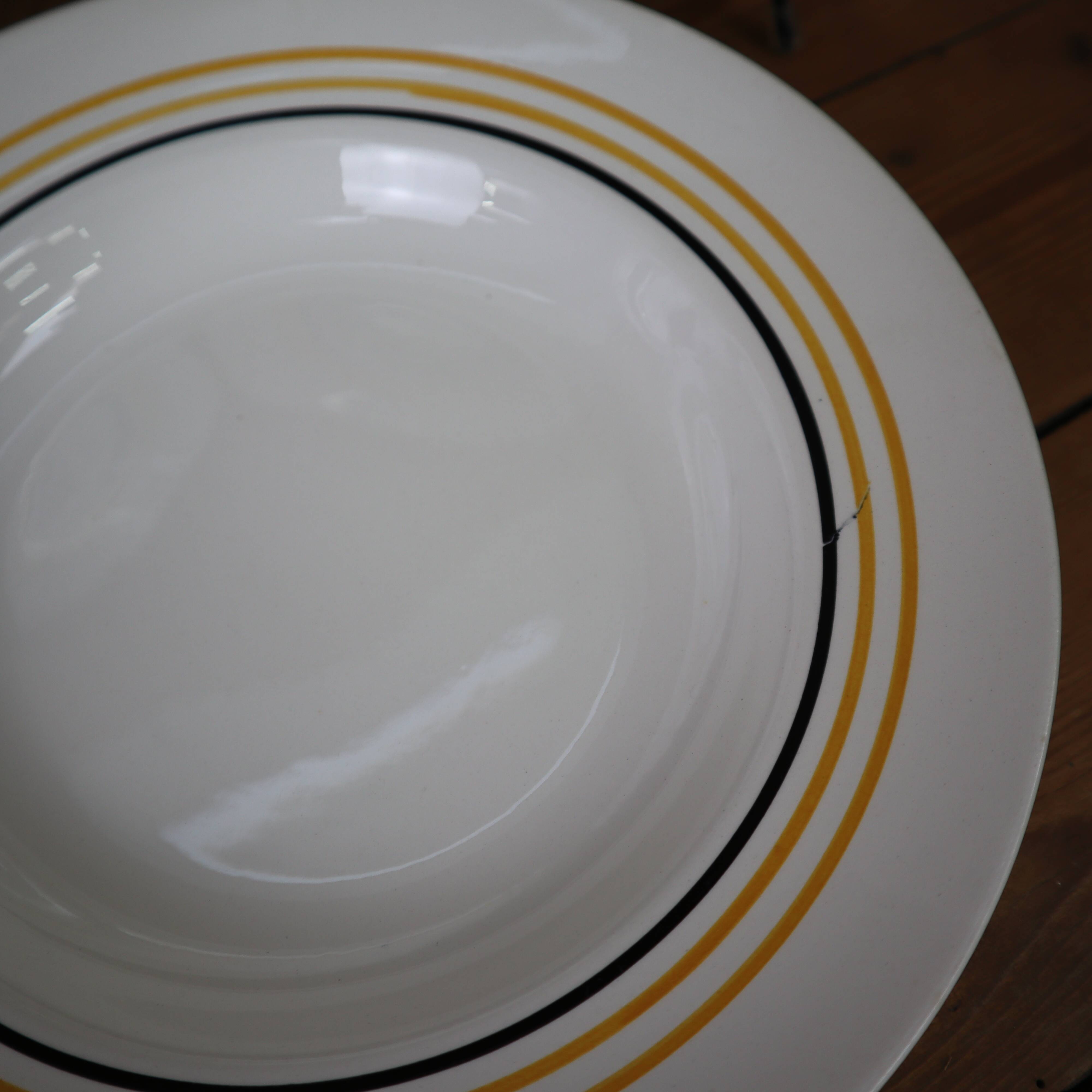 Set of 6 Moulin des Loups soup plates