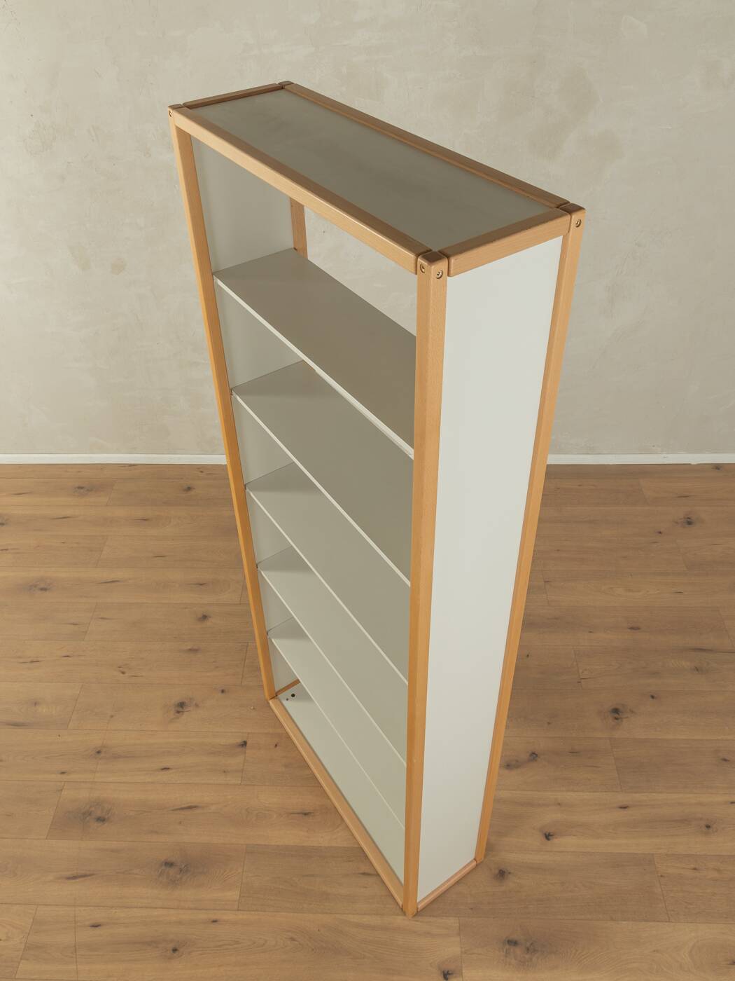 Flötotto dresser