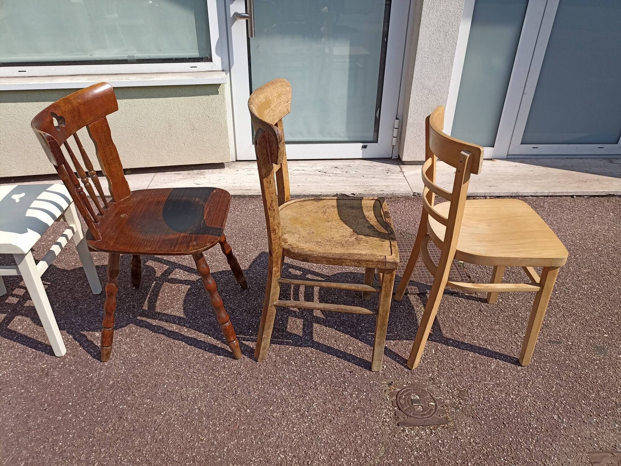 Set of 18 mismatched wooden bistro chairs - vintage