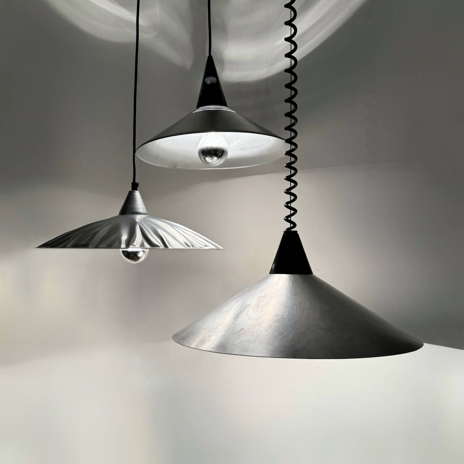 Memphis design chandelier from the 80s