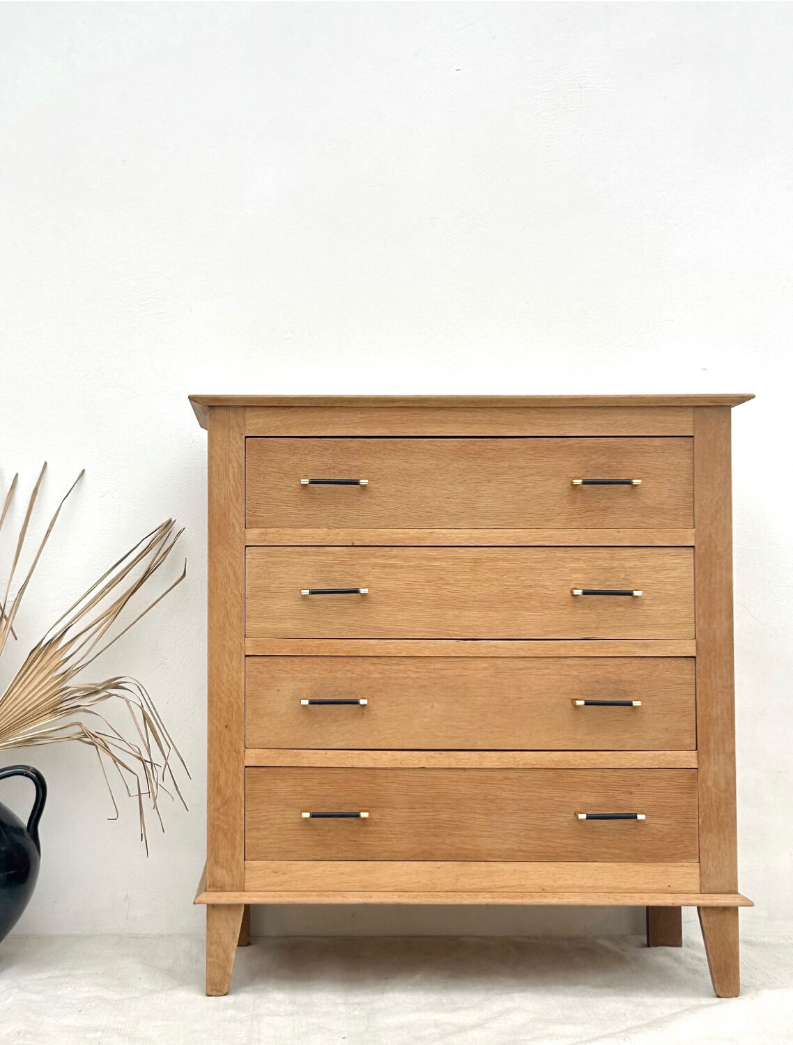 Vintage chest of drawers