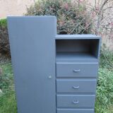 Armoire parisienne asymétrique
