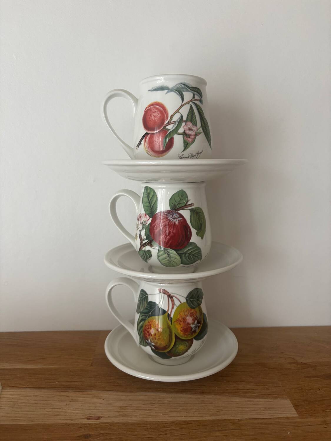 Ensemble de 3 tasses et soucoupes Portmeirion Pomona