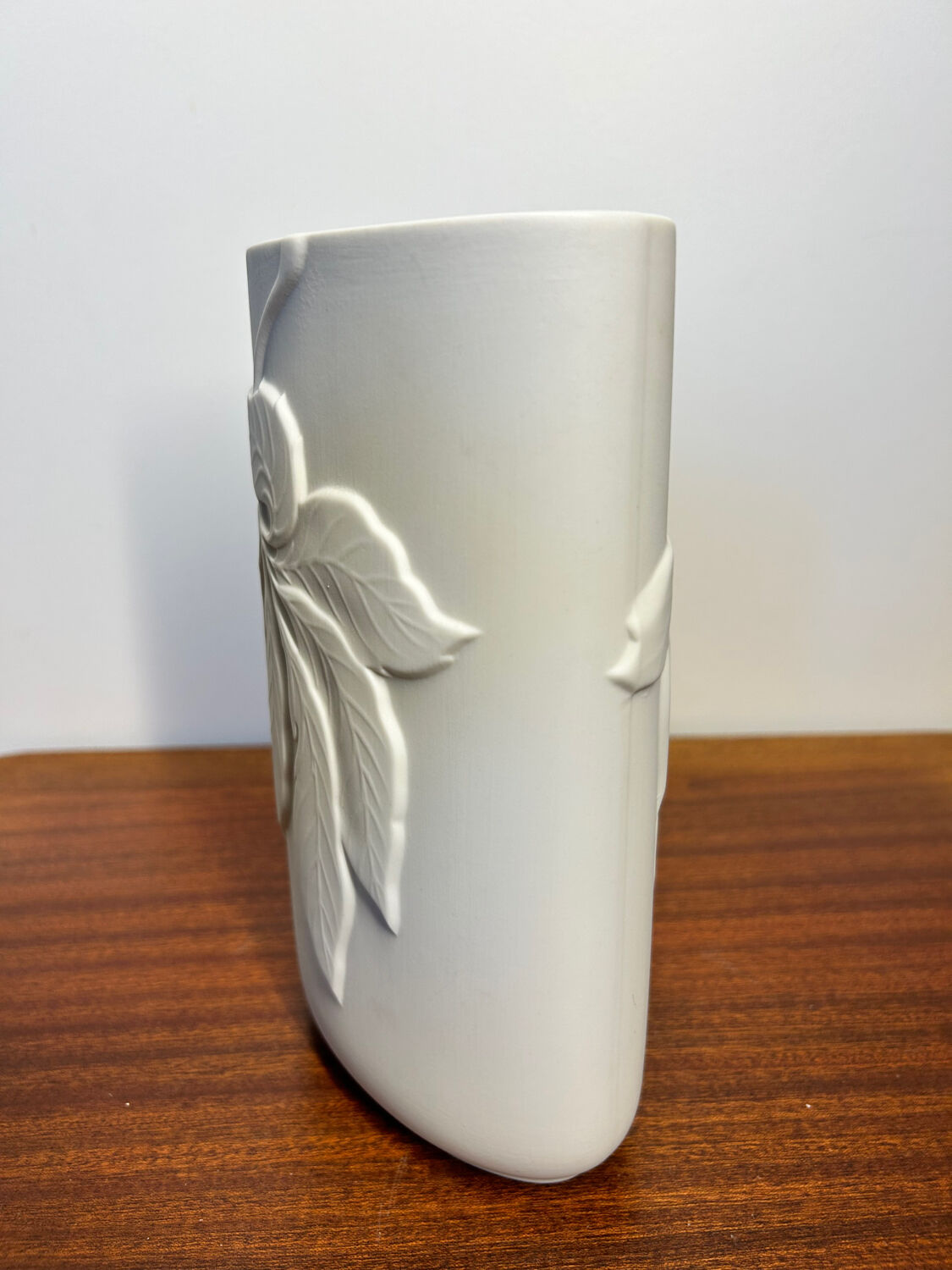 Thomas biscuit vase from the 70s