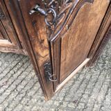 Buffet Louis XV ancien en chêne massif à 2 tiroirs et 2 portes