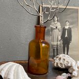 Bottle of amber officine