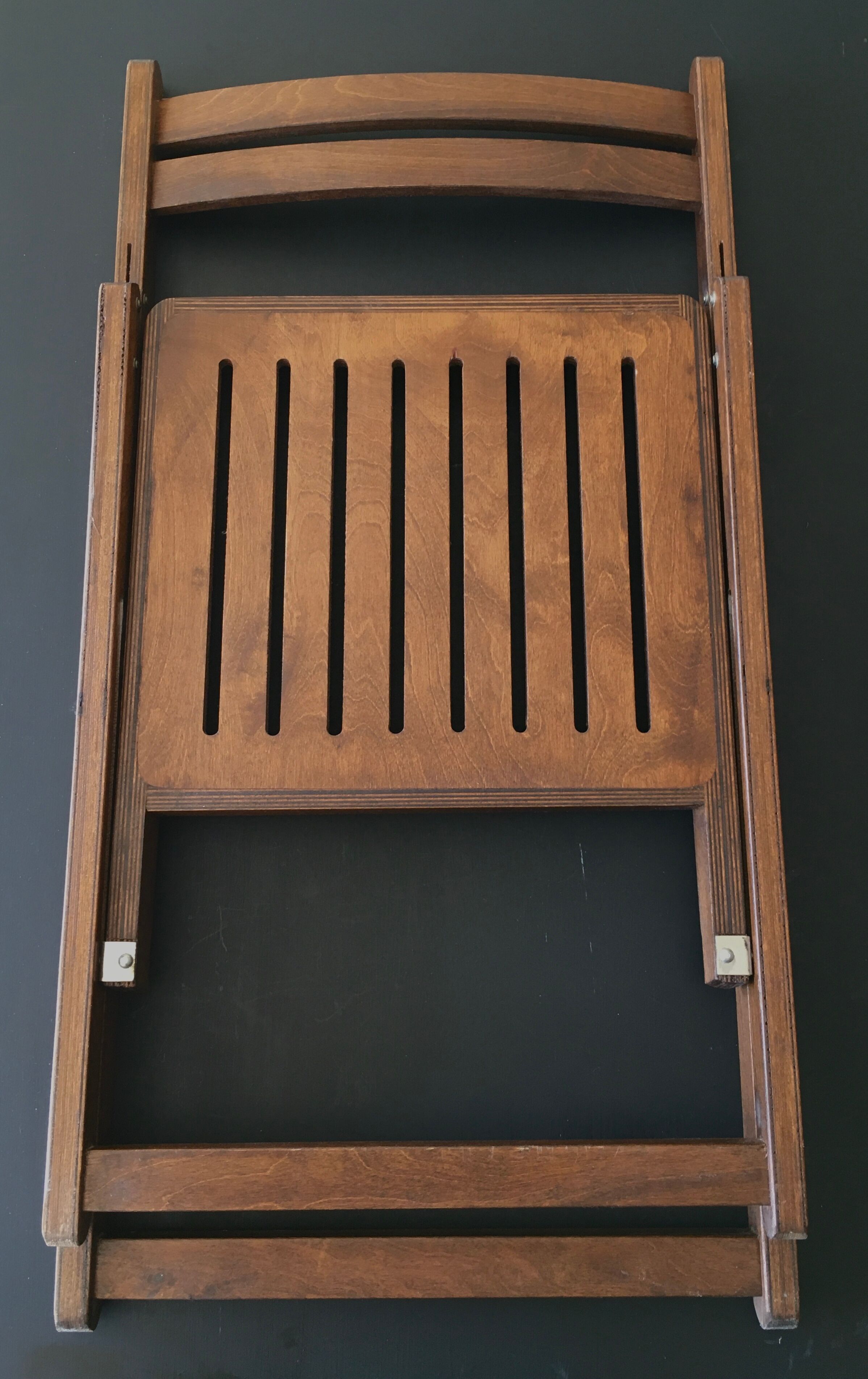 Folding wooden chair