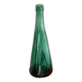 Grande bouteille déformée