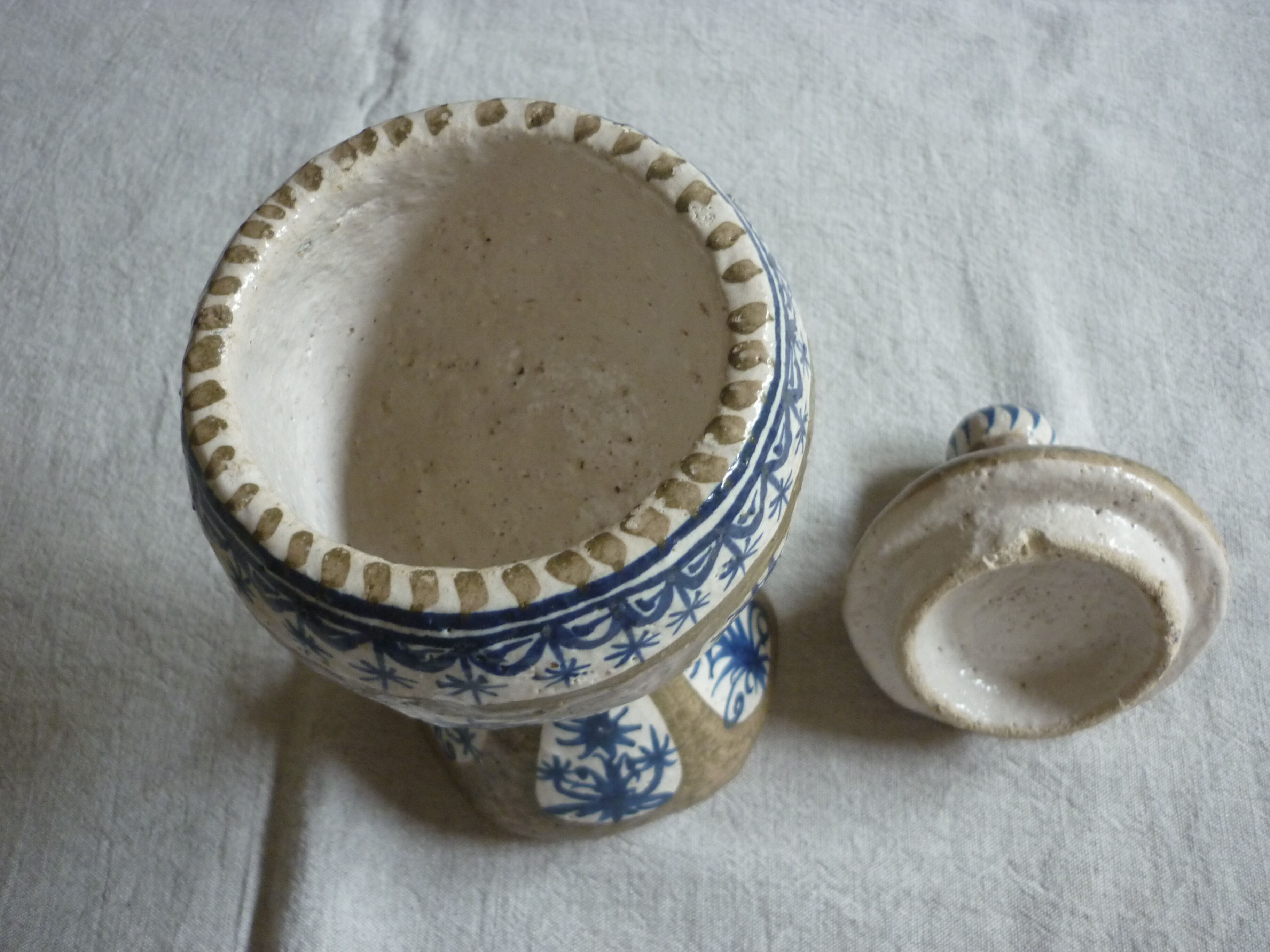 Quimper Cermal Covered Pot