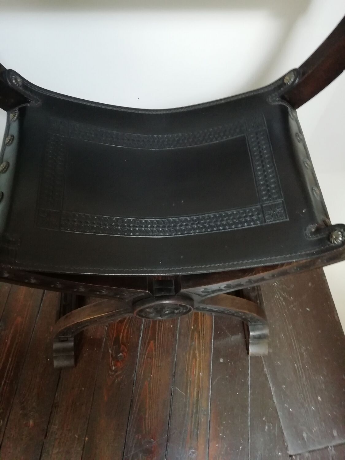 Curule armchair /Dagobert