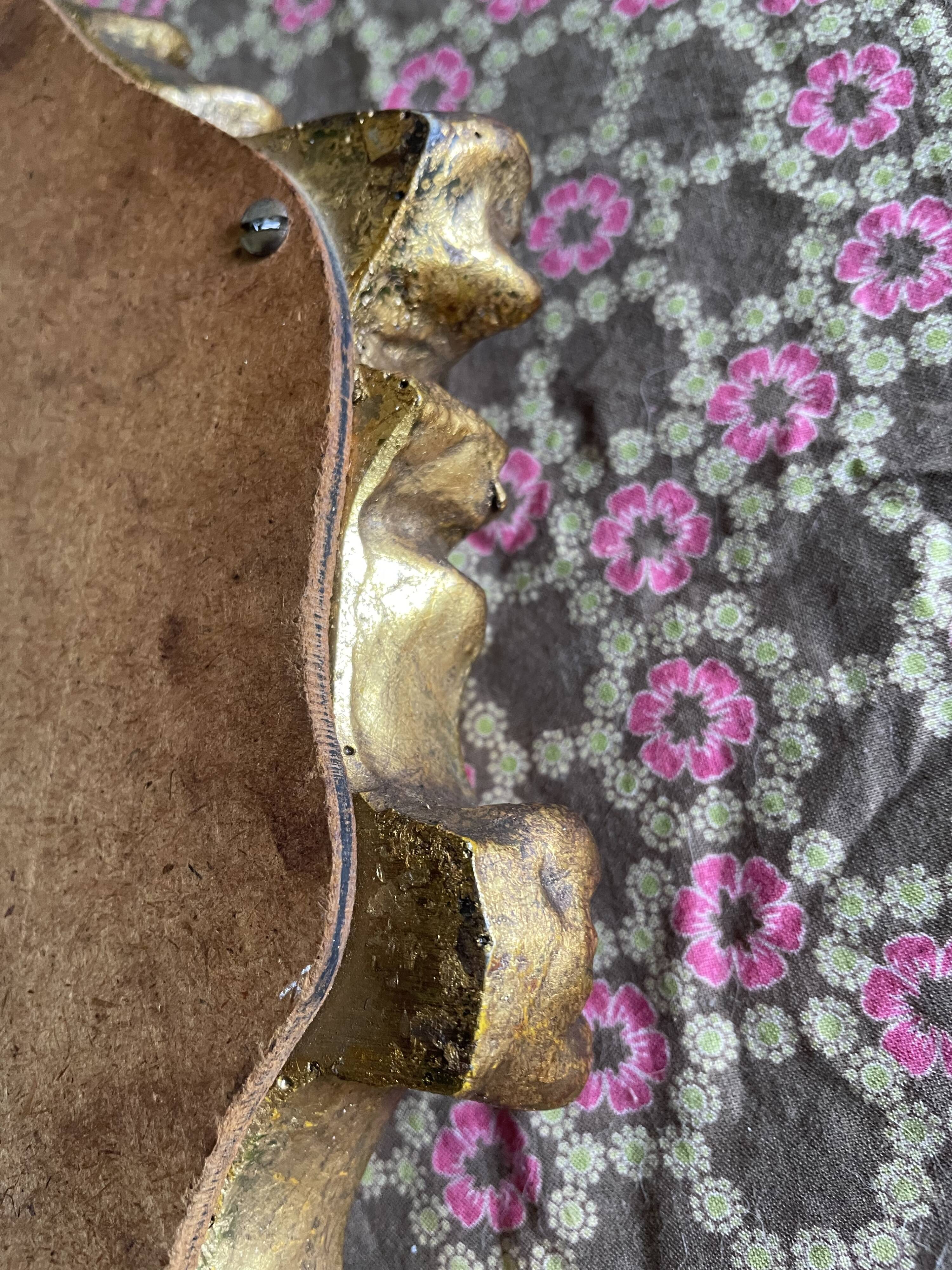 Miroir en résine doré style Louis XV h47 X l28
