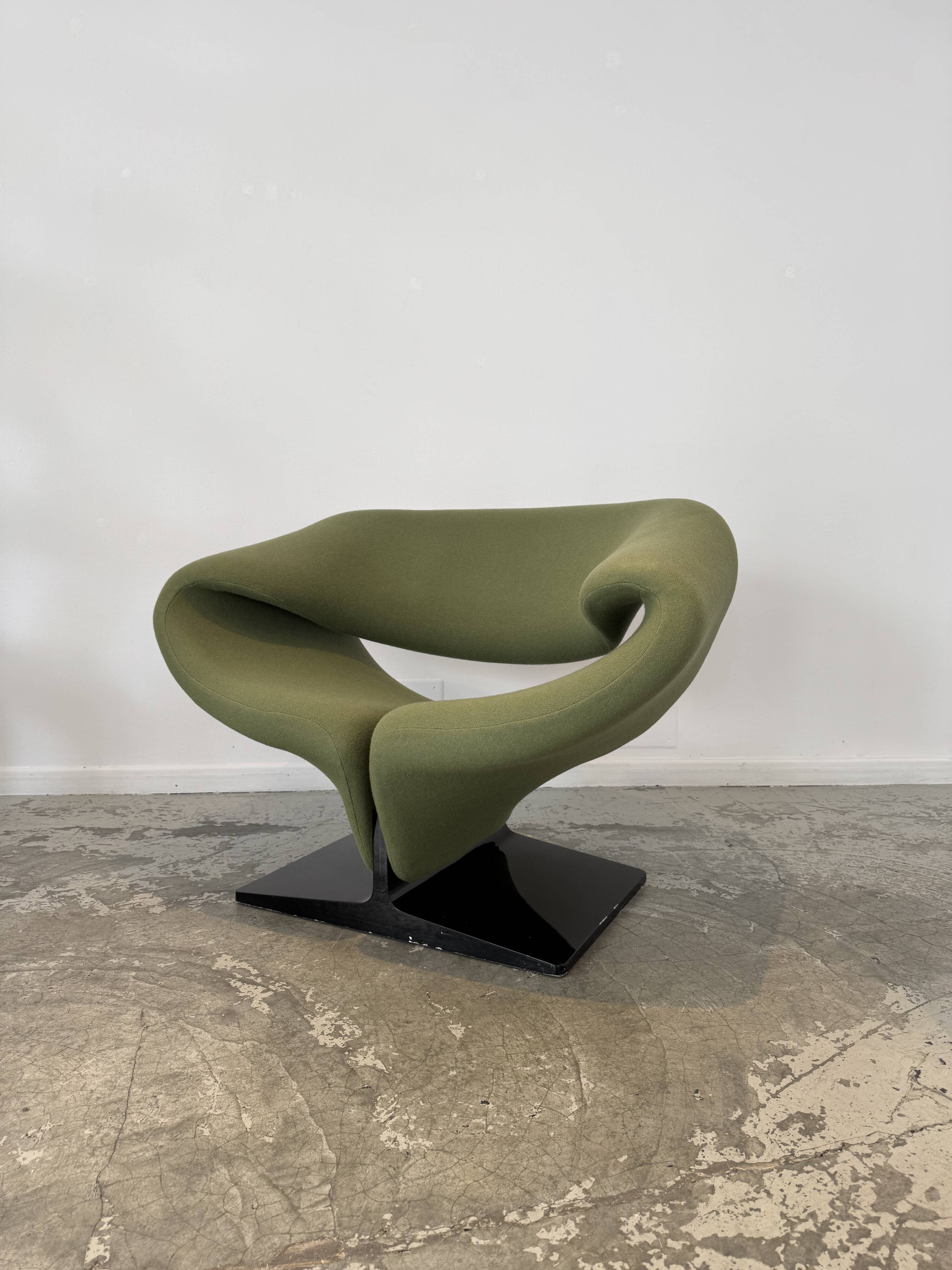 Ribbon armchair, Pierre Paulin, Artifort, dark green