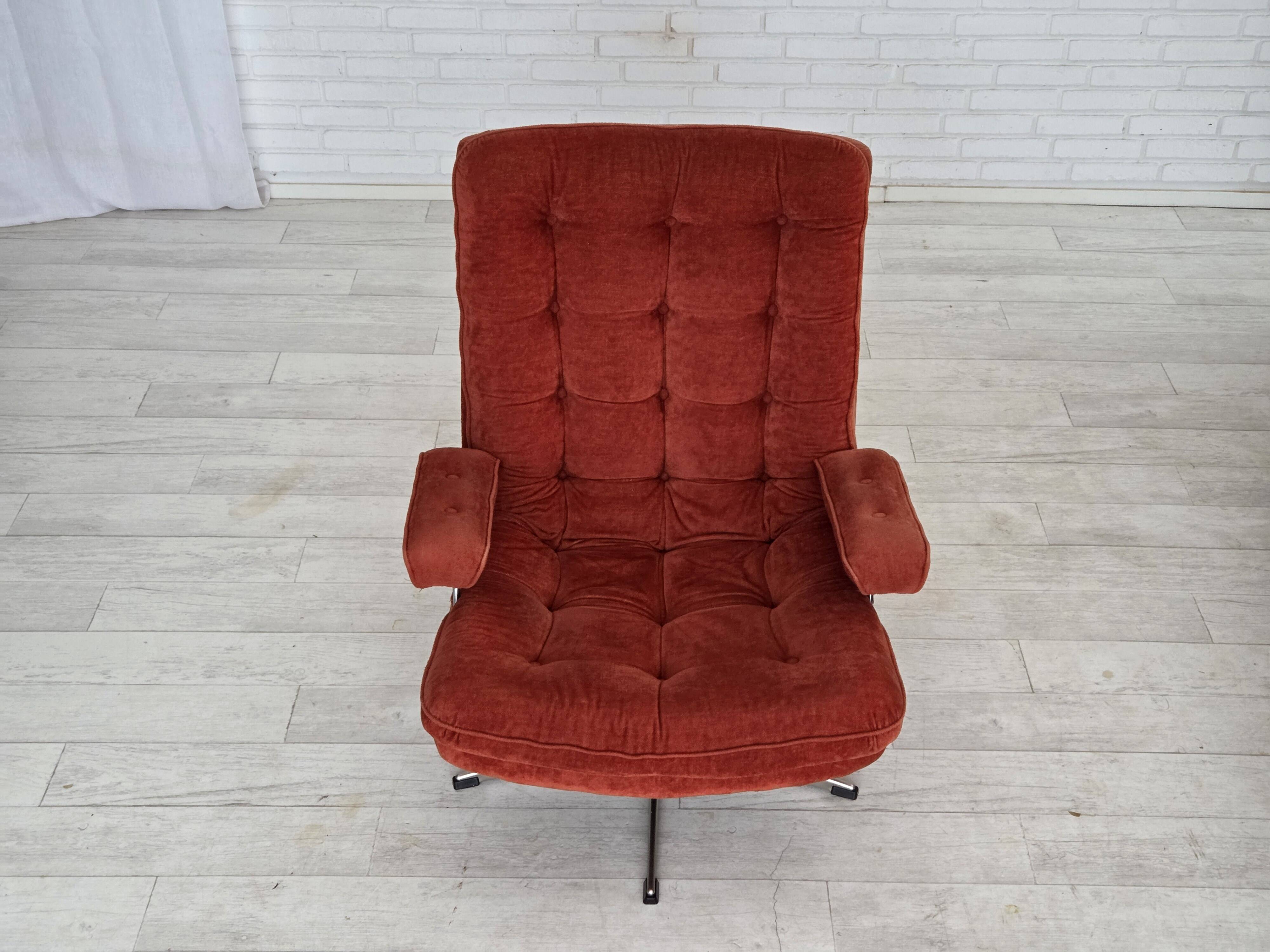 1970s, Swedish swivel armchair by Ulferts Sweden, furniture velour.
