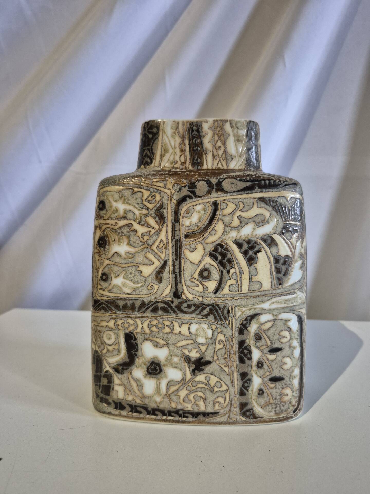 Royal copenhagen vase Baya Fajance by Nils Thorsson ceramic