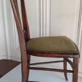 Carpeted chair at the beginning of the 20th century