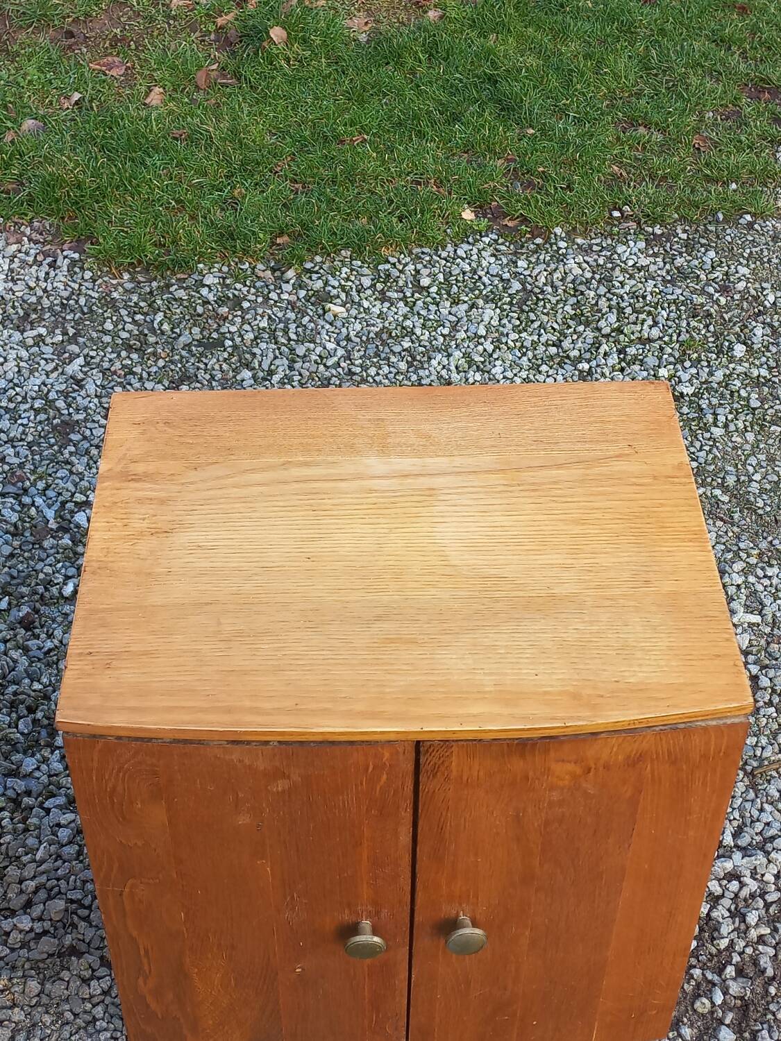 Pair of vintage bedside tables in blond and gilded oak from the 50s