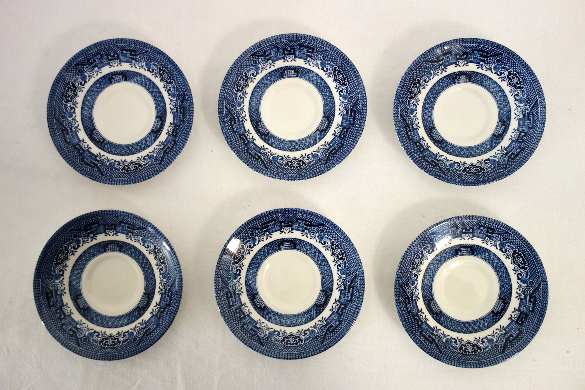 6 Vintage Blue Willow CHURCHILL Cups and Saucers, England