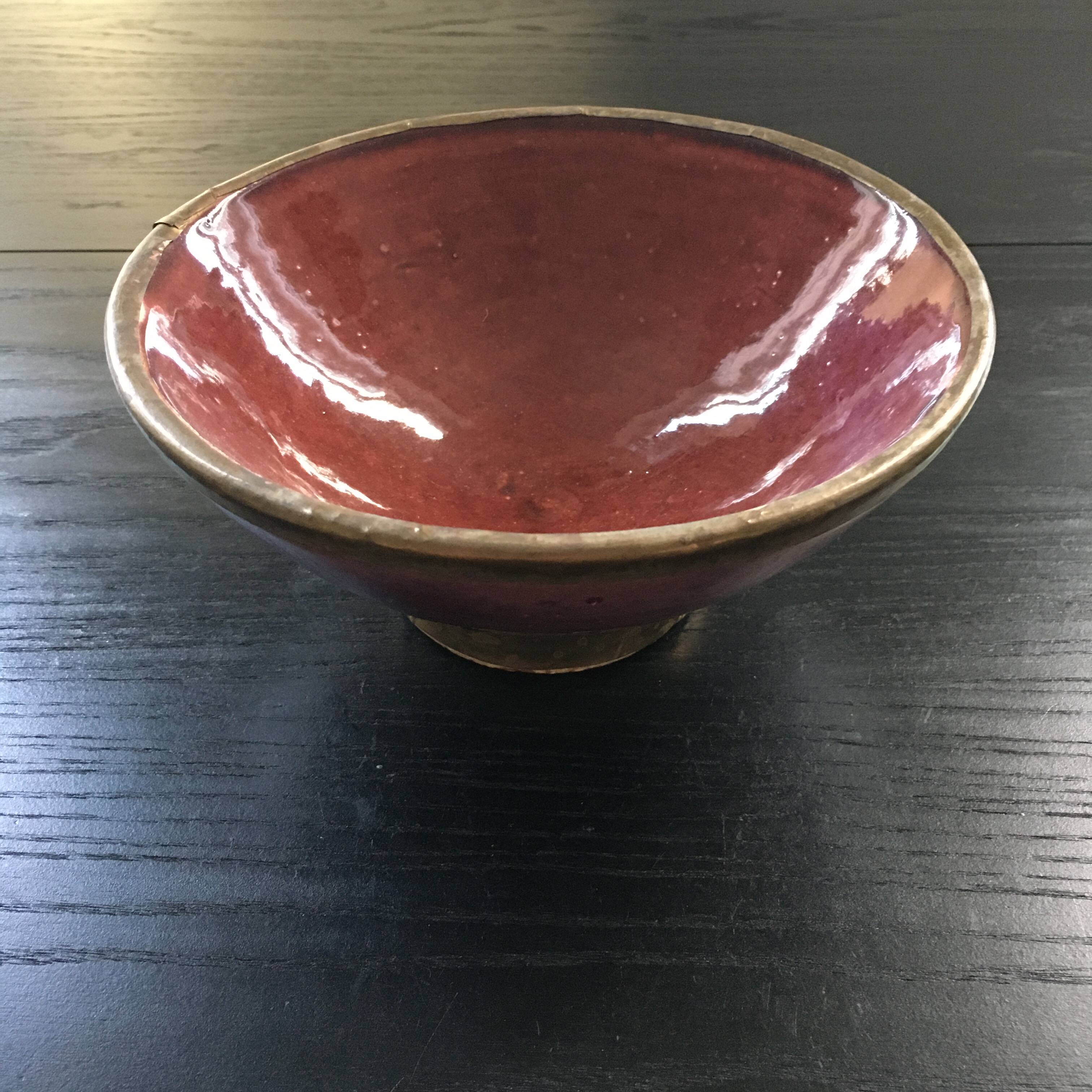 Patinated dark pink tamegroute dish