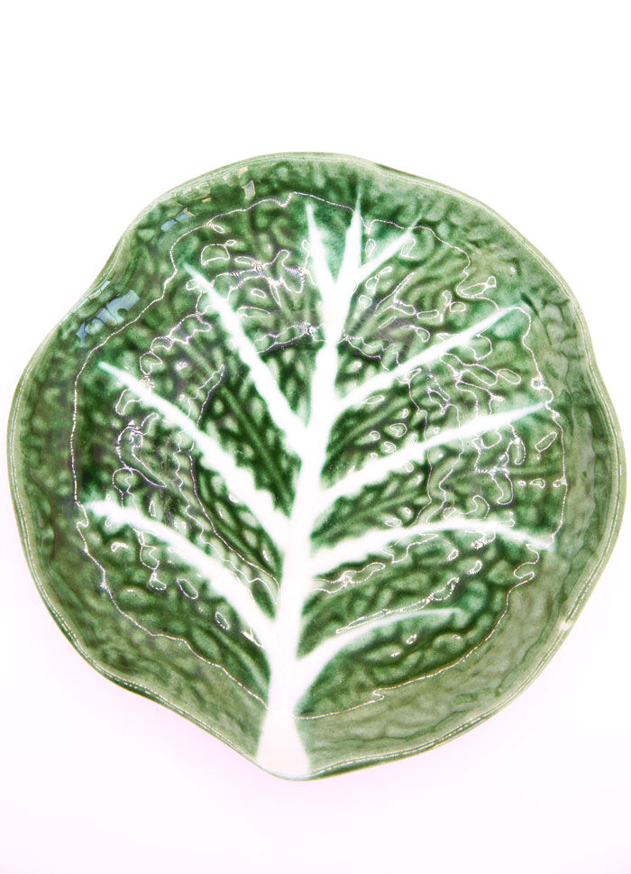 Assiette du Portugal feuille de chou en barbotine verte