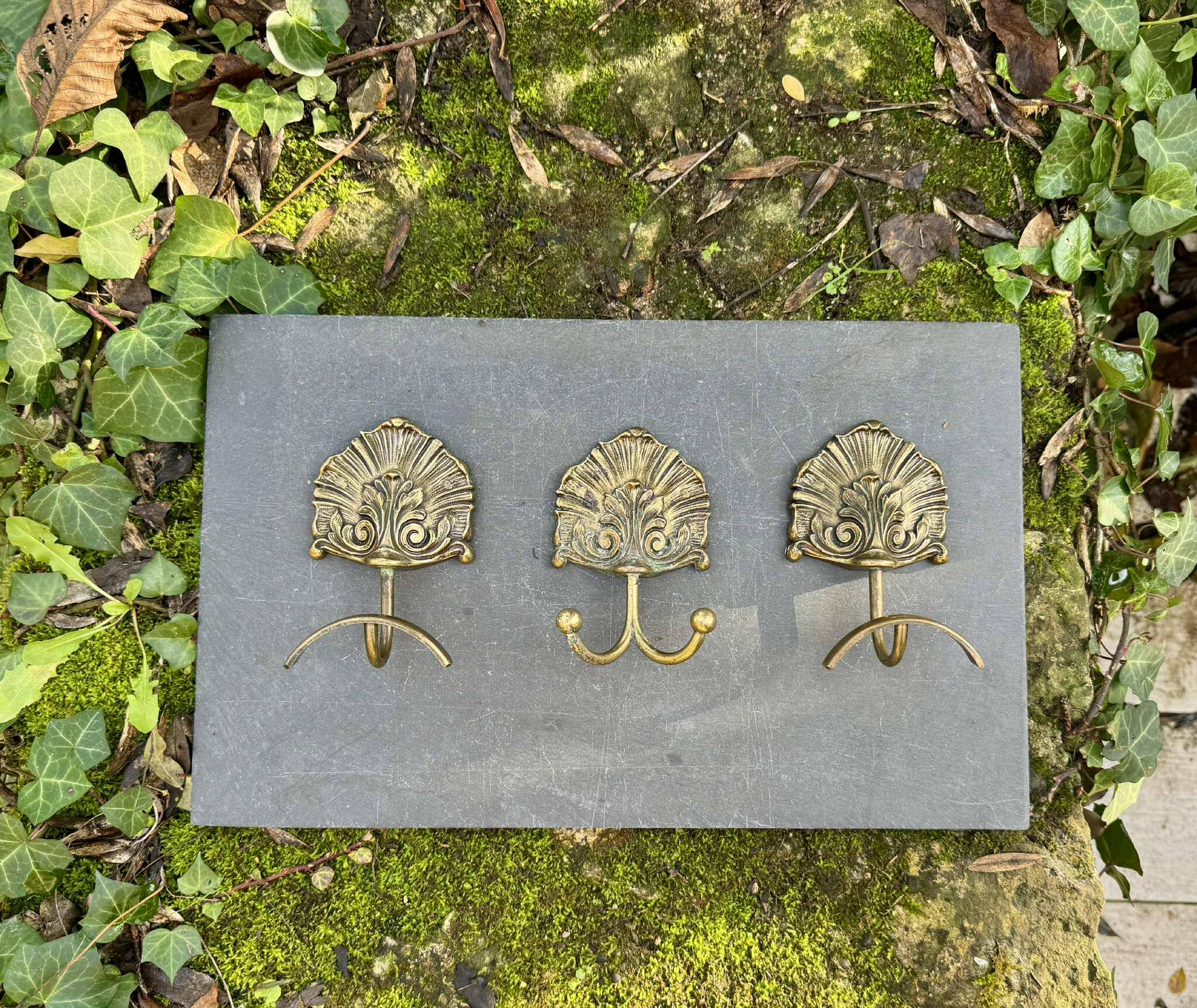 3 patères en laiton style Louis XV