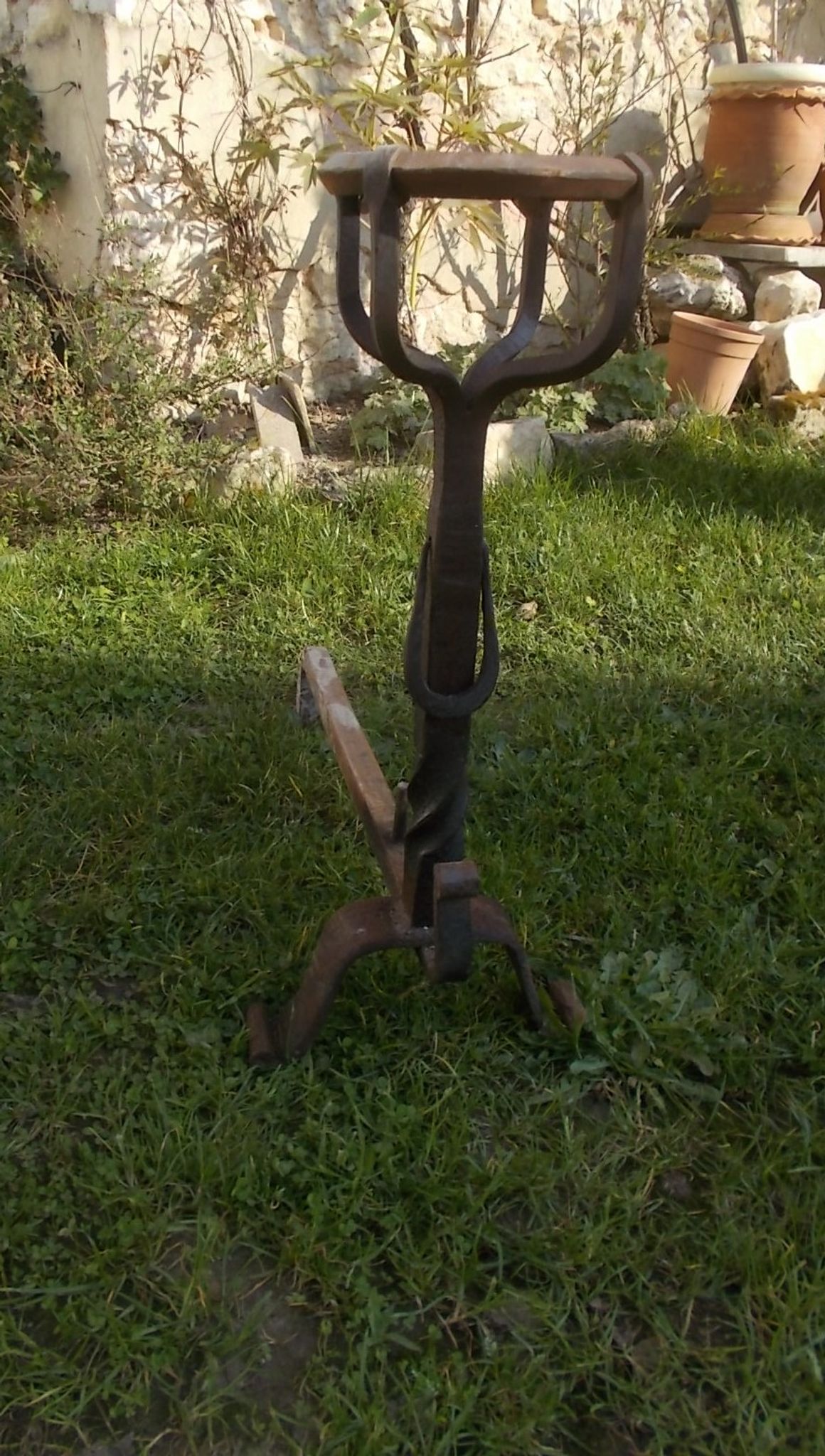 Paire de chenets landiers en fer forgé