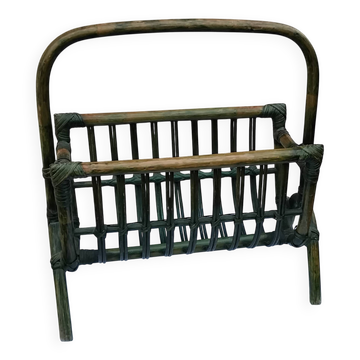 Porte revue en rotin vintage