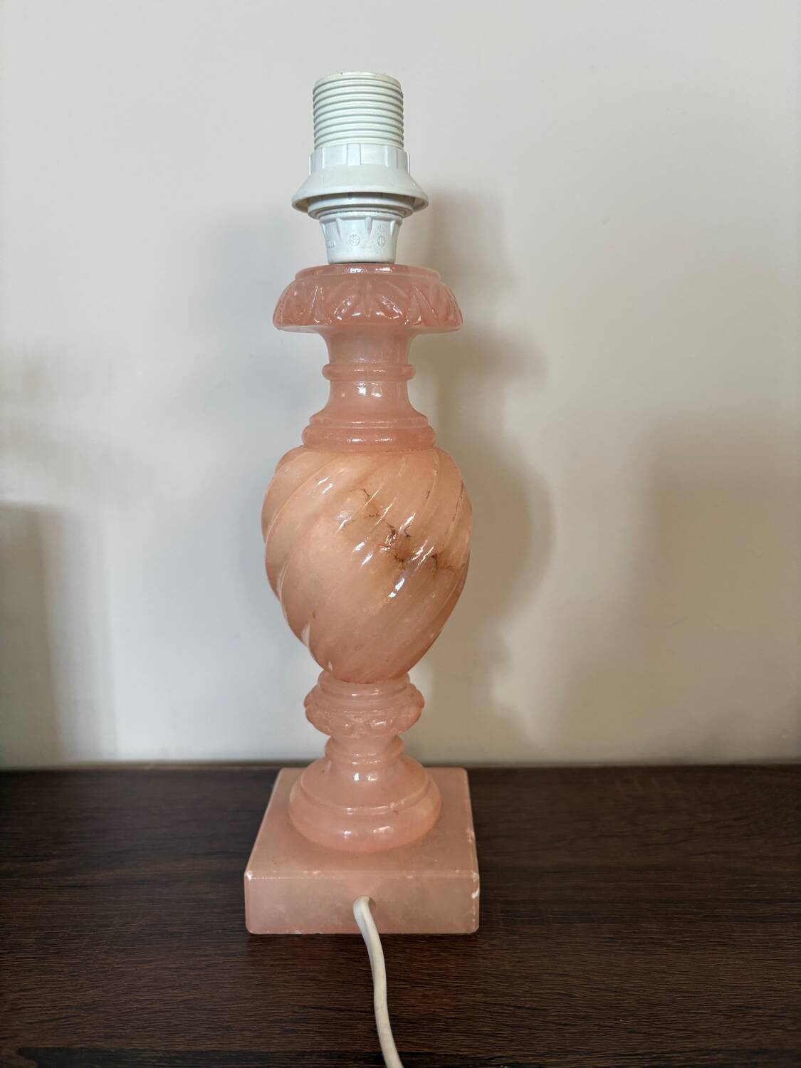 Pied de lampe en albâtre véritable
