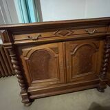 Classic chest of drawers